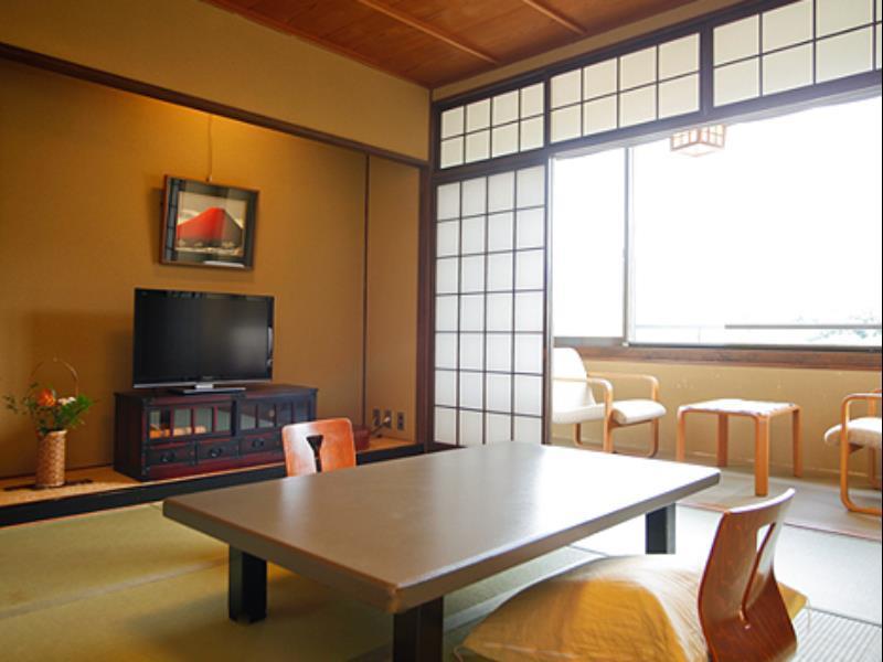 Choraku Ryokan Кобе Экстерьер фото