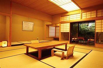 Choraku Ryokan Кобе Экстерьер фото