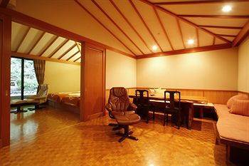 Choraku Ryokan Кобе Экстерьер фото