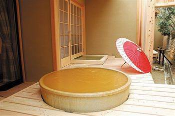 Choraku Ryokan Кобе Экстерьер фото
